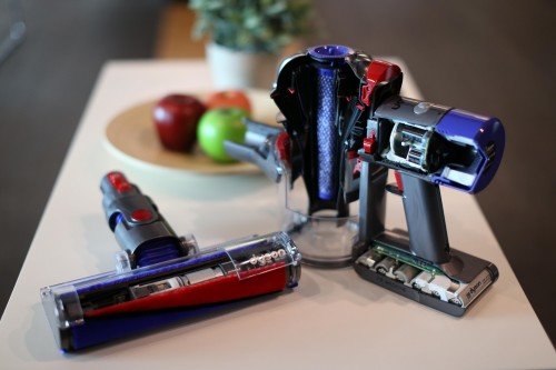 cut-off-dyson-v8_resize