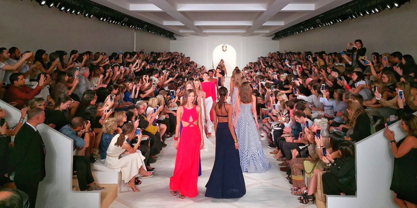 iPhone 6s Plus โชว์ถ่ายรูป New York Fashion Week