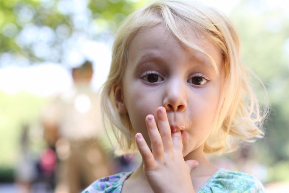 ยาทาเล็บเลียได้