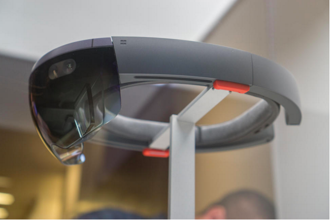 HoloLens เปิดให้นักพัฒนา Pre-order