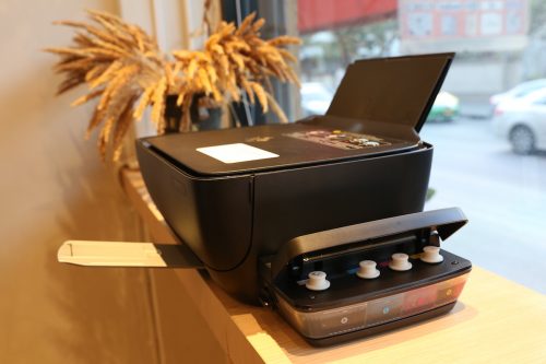 HP DeskJet GT 5820-side