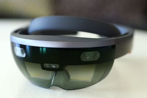 HoloLens 2