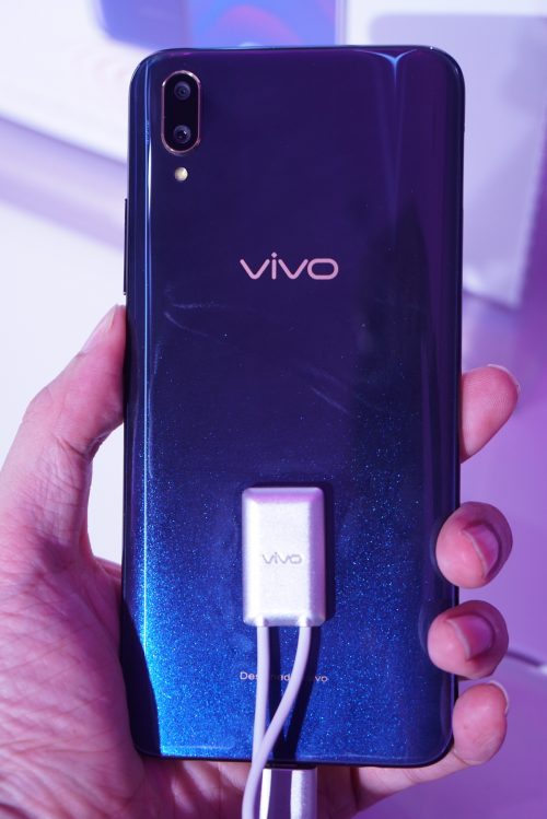 VIVO V11