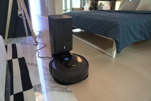 iRobot Roomba i7+