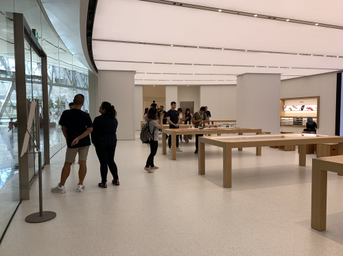 Apple Store Jewel Changi Airport
