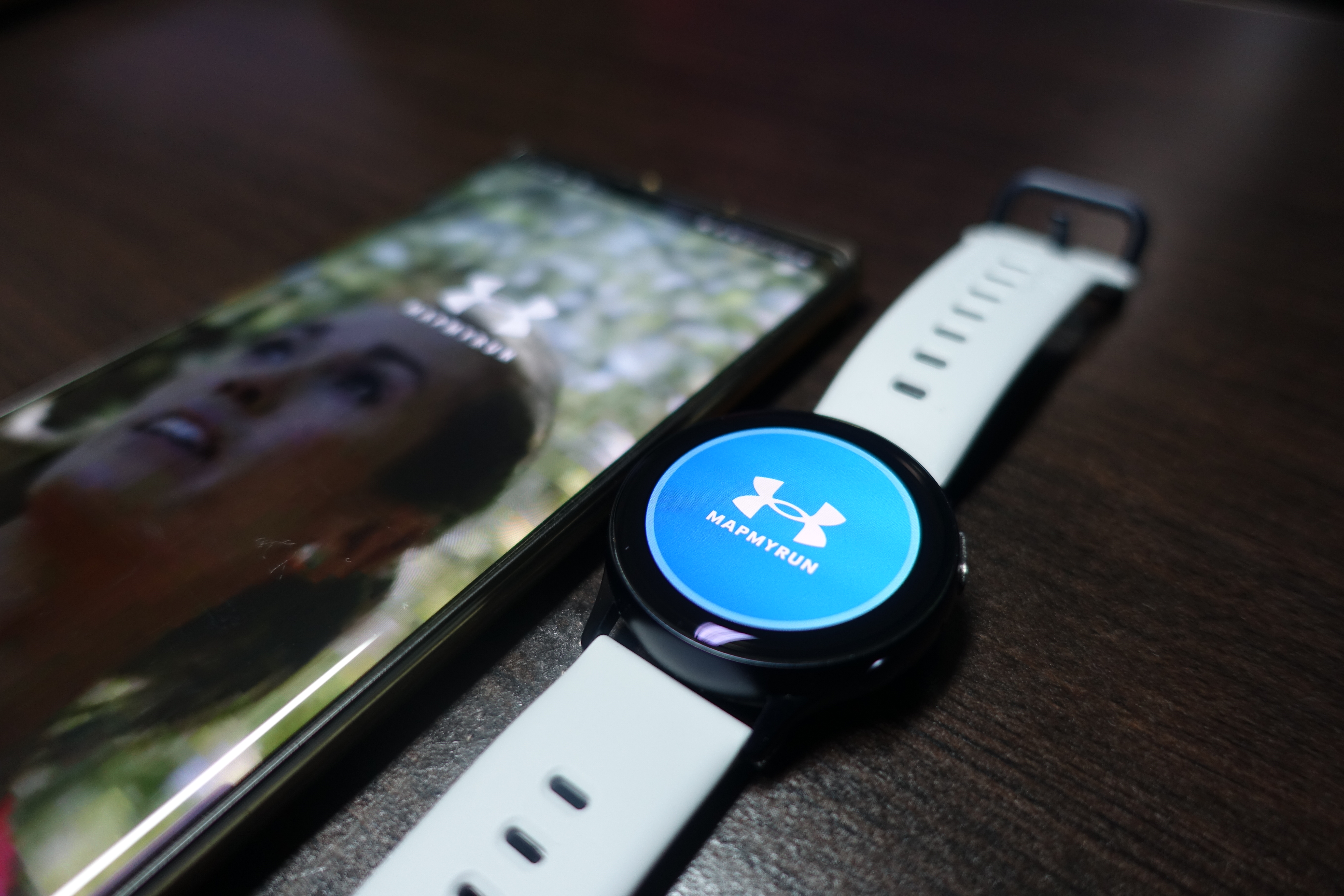 Samsung Galaxy Watch Active2 Under Armour Edition 