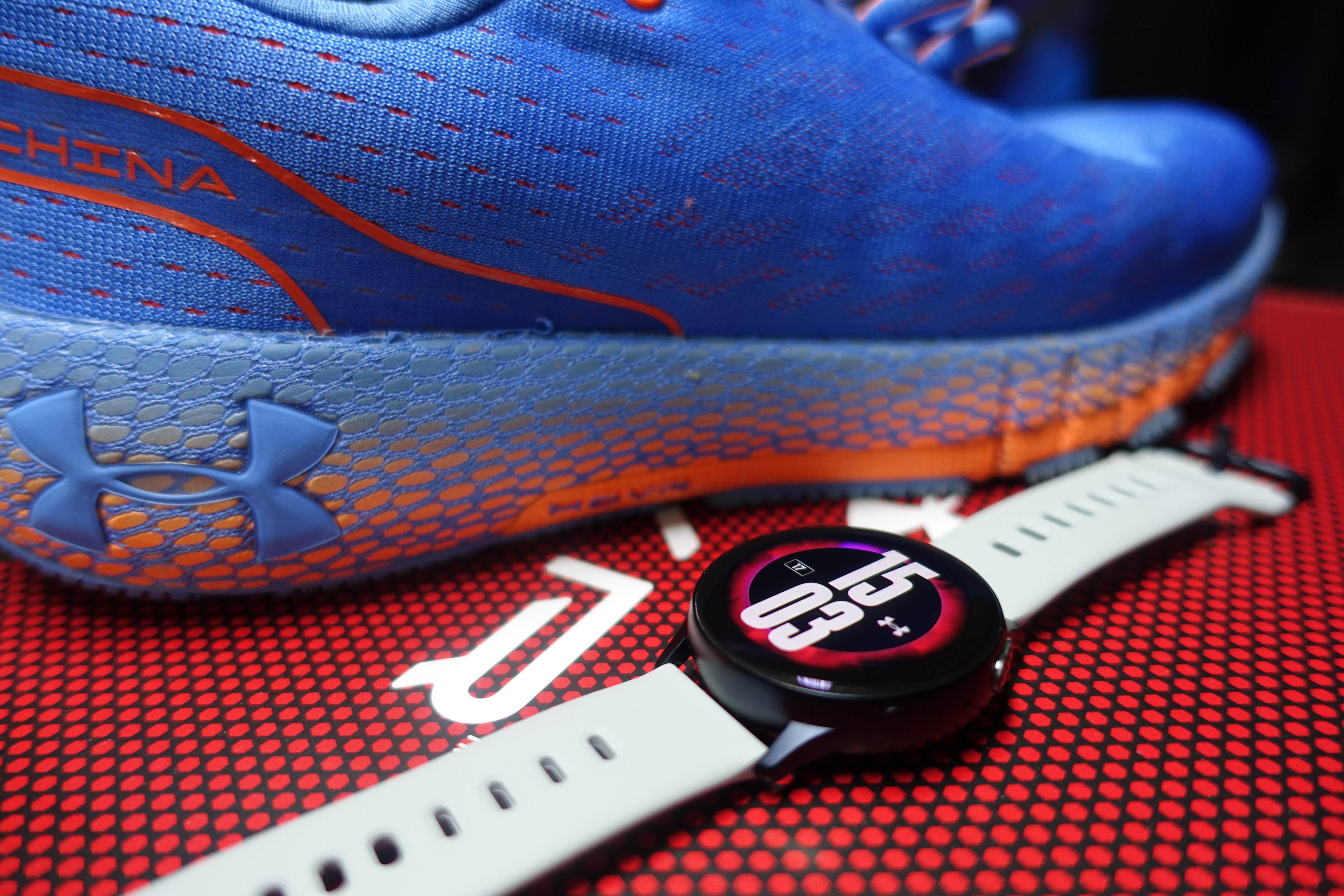 Samsung Galaxy Watch Active2 Under Armour Edition 