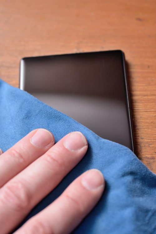 Mobile screen cleaner